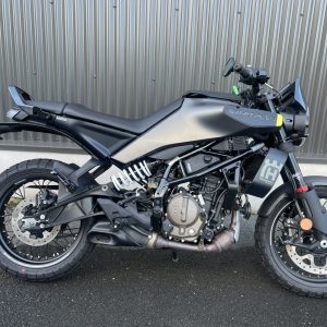 HUSQVARNA SVARTPILEN 125 ABS