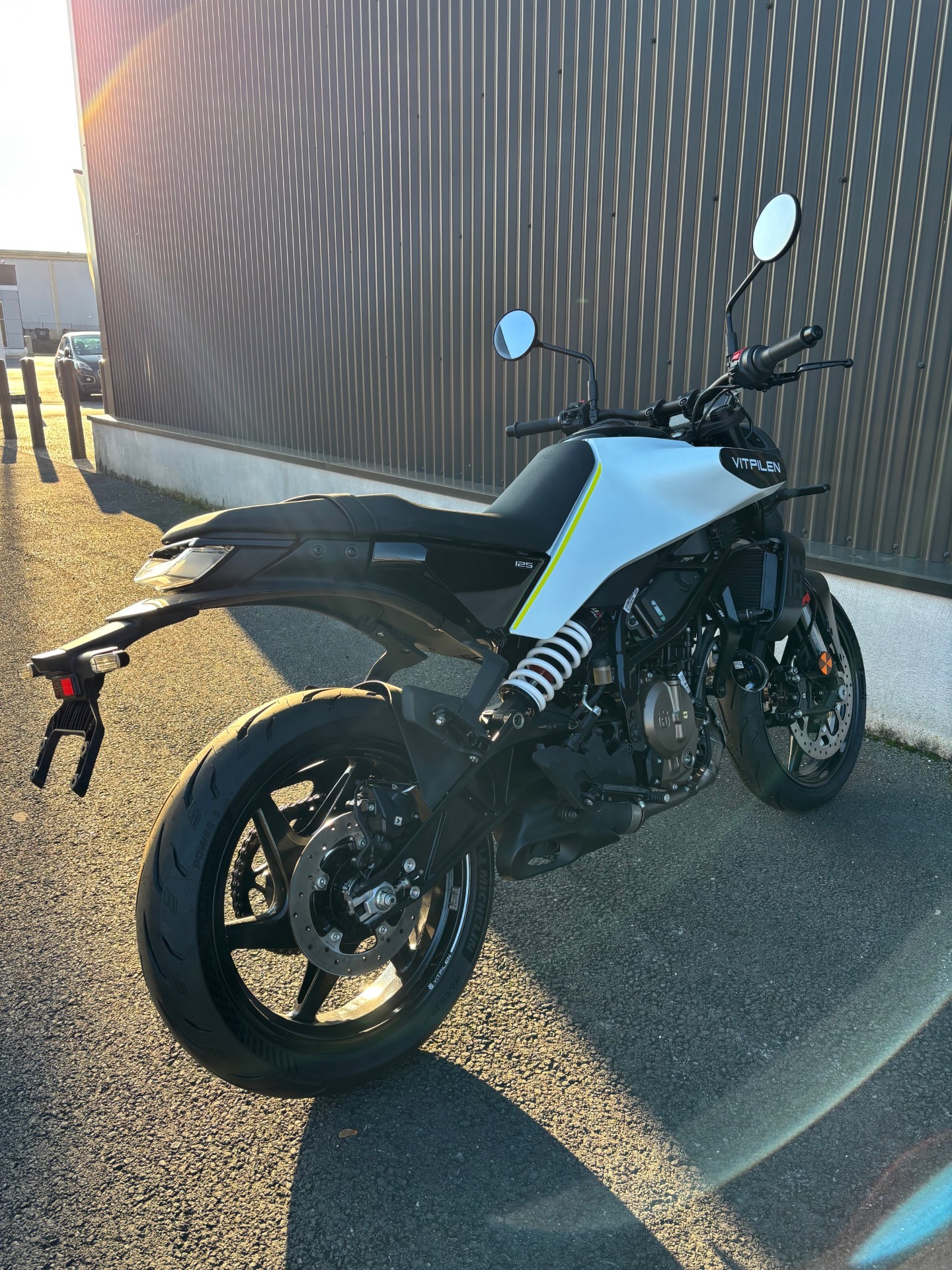 photo-annonce-husqvarna-svartpilen-125-abs_694bfb78232a4263736448