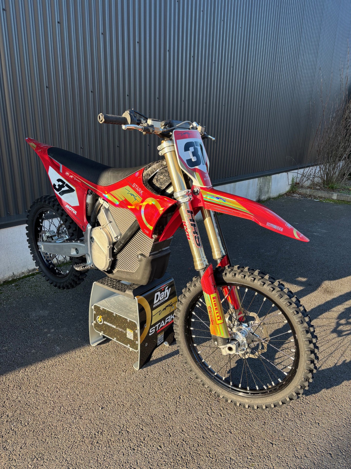 photo-annonce-stark-future-varg_694c0230c6a27532050289