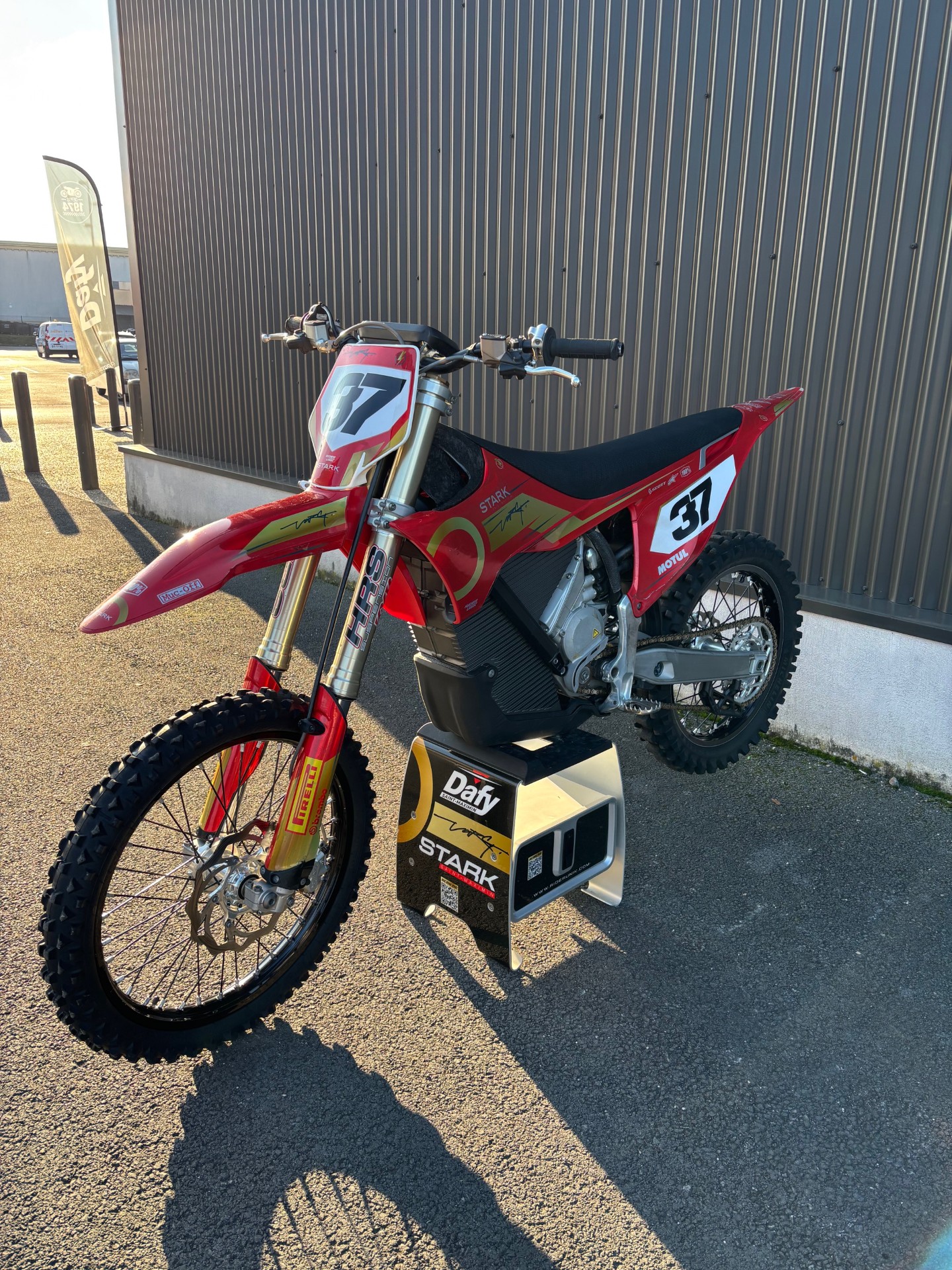 photo-annonce-stark-future-varg_694c0241d7cc2488245725